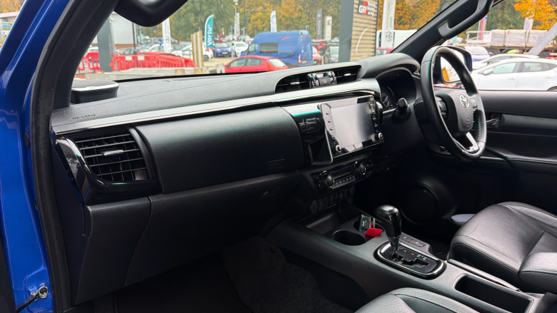 Toyota Hilux Diesel Invincible X D/Cab Pick Up 2.8 D-4D Auto